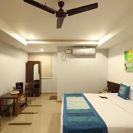 Hotel Mango Leaves Hyderabad Exterior foto